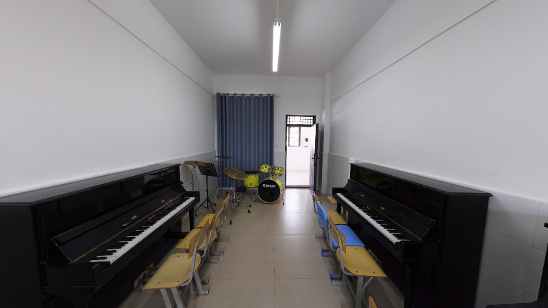 钢琴室.png